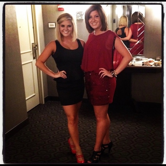 Romeo & Juliet Couture Dresses & Skirts - Romeo & Juliet Couture Red and Black Beaded Dress